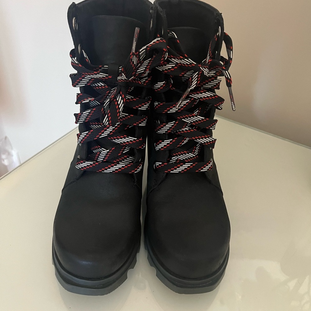 Black Lace-Up Women's Boots